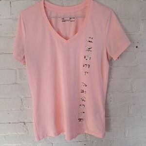 Womens Size Small Under Armour Vneck Loose HeatGear Athletic Tshirt Peach Pink